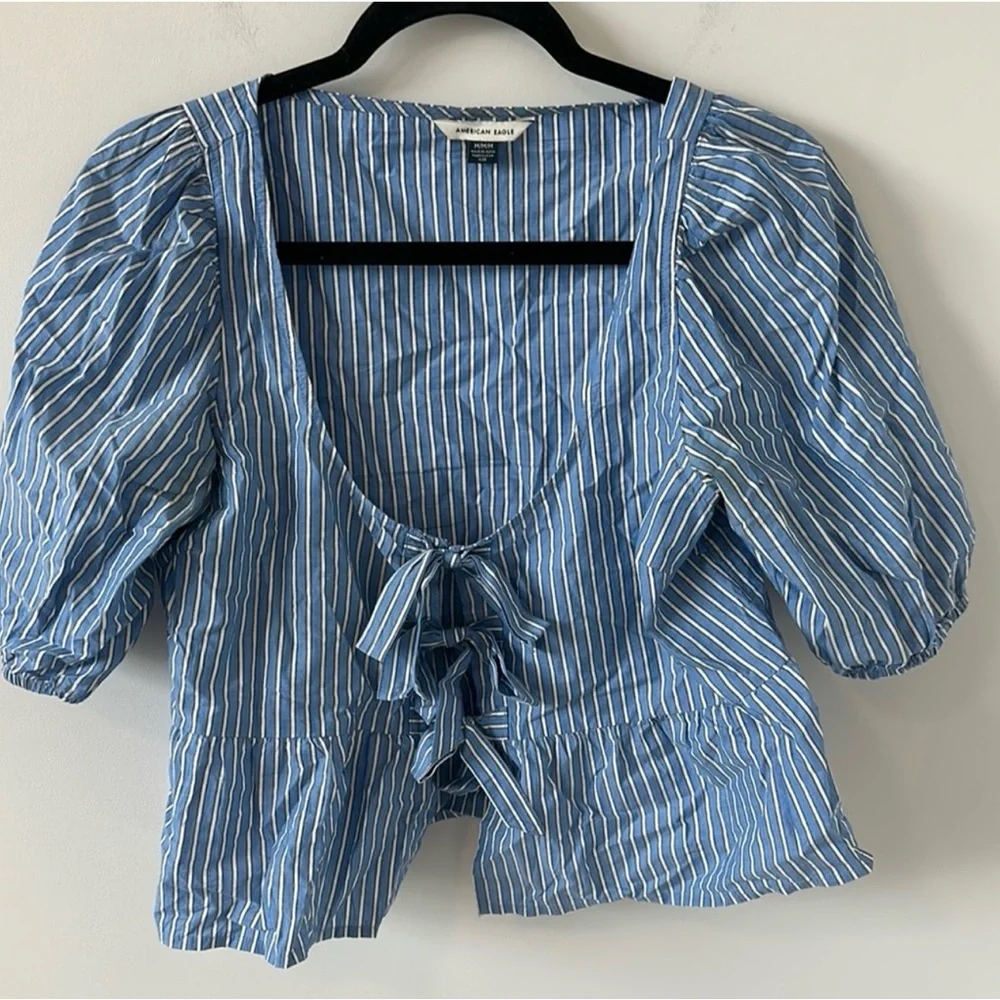 AE Puff Sleeve Tie Front Top - M - Picture 3 of 4